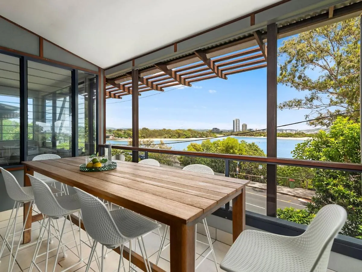 Currumbin Beachfront Haven Gold Coast