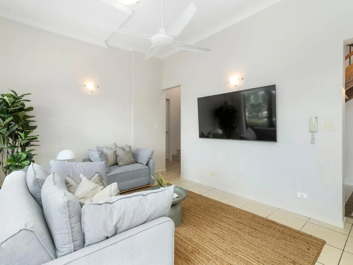 Currumbin Beachfront Haven Gold Coast 0*,  Australia
